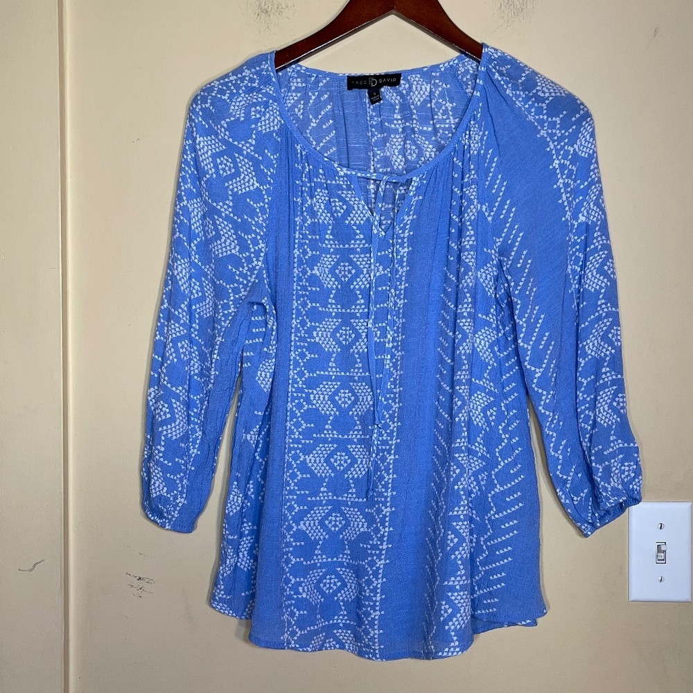 Fred David Blue and White Patterned Top